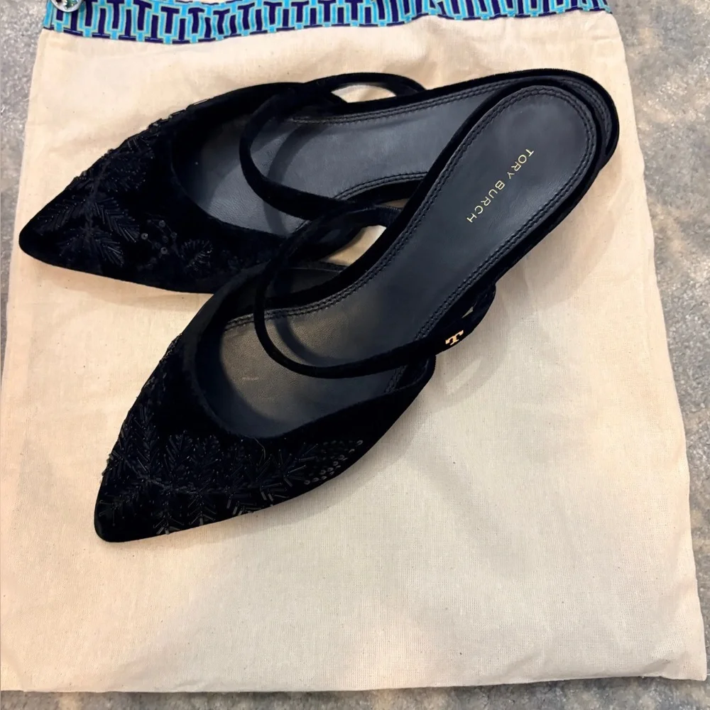 Tory Burch Flats w/Dustbag. Size 10 1/2